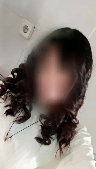 Andrea, 18