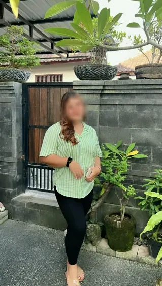 Chiara, 39