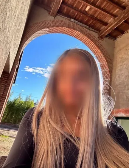 Doris, 28