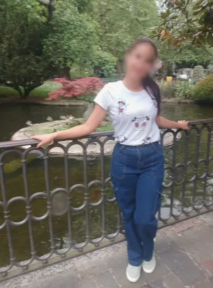 Esra, 22
