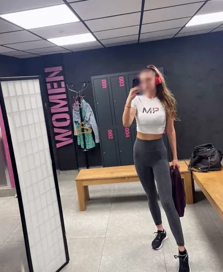 Eva, 36