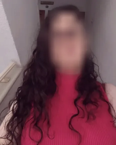Jovana, 34