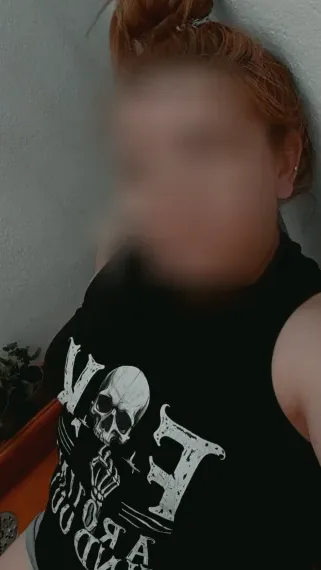 Lea, 35