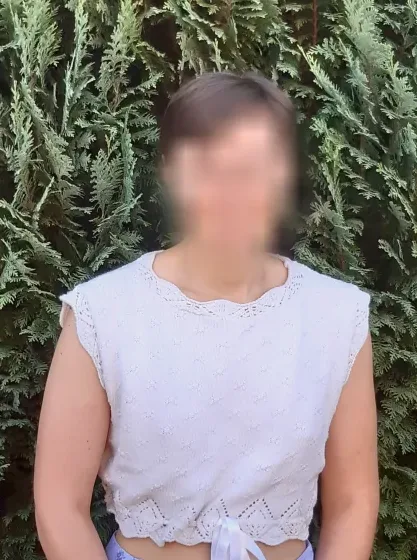 Mia, 27