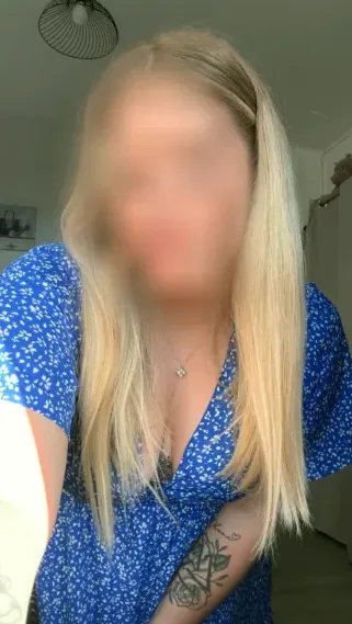 Milica, 22