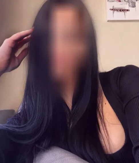 Paula, 36