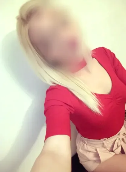 Sabrina, 34