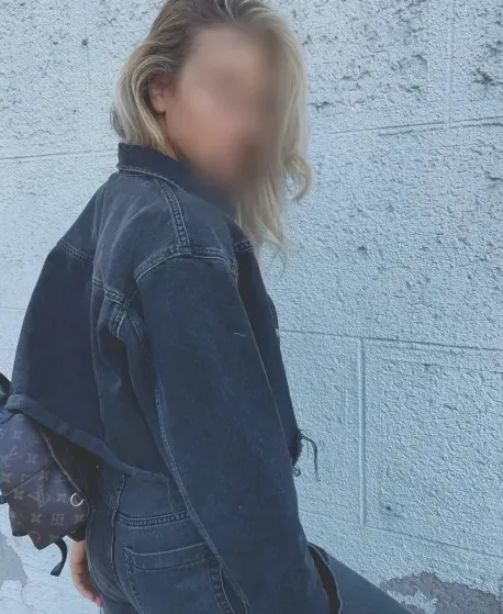 Simone, 31