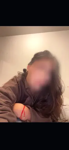 Valentina, 24