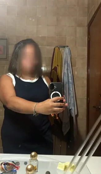 Valerie, 22