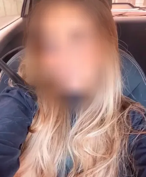 Valerie, 27