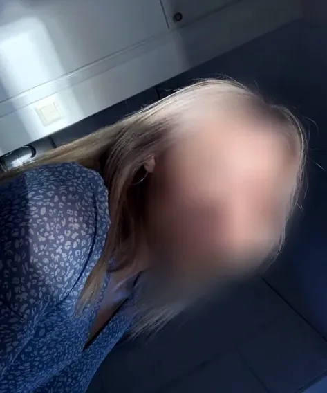 Viktoria, 19